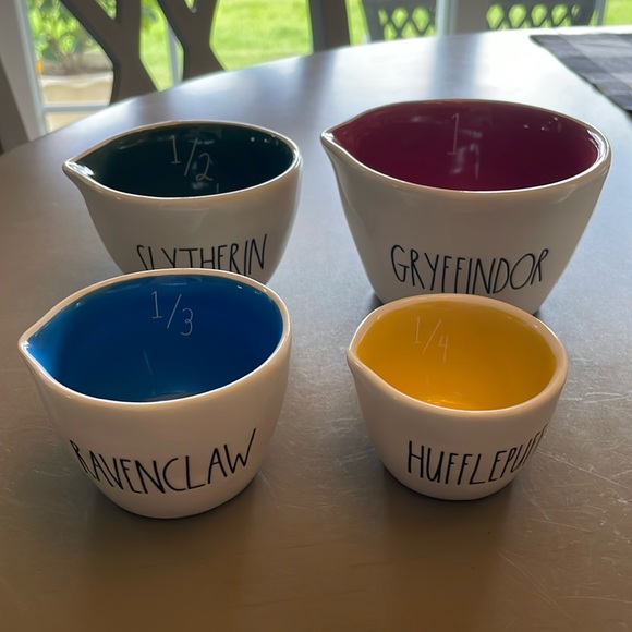 Rae Dunn Harry Potter Measuring Cups - Picture 1 of 5